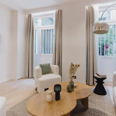 Large And Calm 2br With Ac & Patio Apartment *