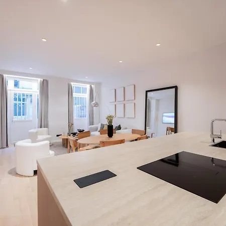 Large And Calm 2br With Ac & Patio Apartment