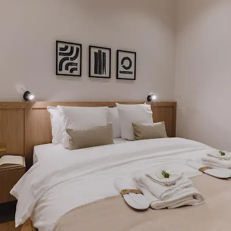 Large And Calm 2br With Ac & Patio Apartment *